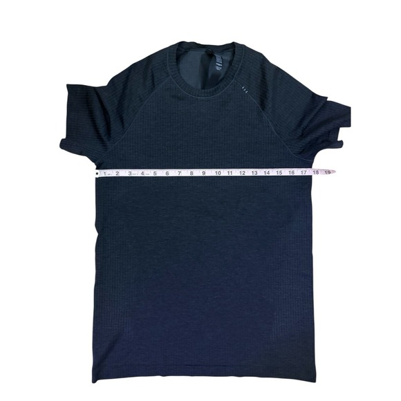 Lululemon Shirt Small Mens Metal Vent Tech Slim Fit BLACK NWT - Picture 8 of 9